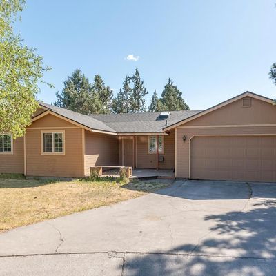 2241 Ne Hyatt Ct, Bend, OR 97701