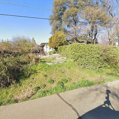 225 Flood Rd, Auburn, CA 95603