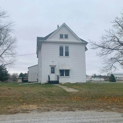 225 N 3 Rd St, Mc Callsburg, IA 50154