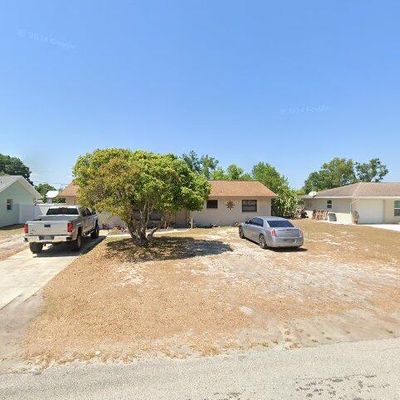 225 Sparrow Ave, Sebring, FL 33870