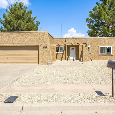 2253 Uranus Ave, Las Cruces, NM 88012