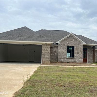 226 Hemingway Circle, Canton, MS 39046