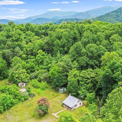 2269 Pine Grove Rd, Stanley, VA 22851