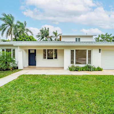 227 Cornell Dr, Lake Worth Beach, FL 33460