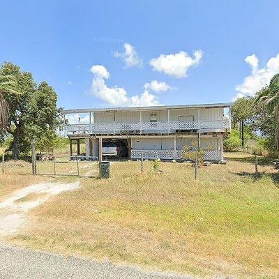 257 W Club Oak Ln, Rockport, TX 78382