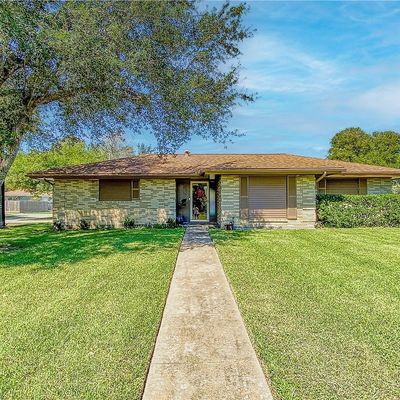 2575 Arkansas St, Ingleside, TX 78362