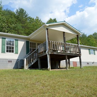 259 Meadows Ln, New Castle, VA 24127