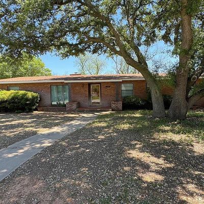 26 Arledge Dr, Seymour, TX 76380