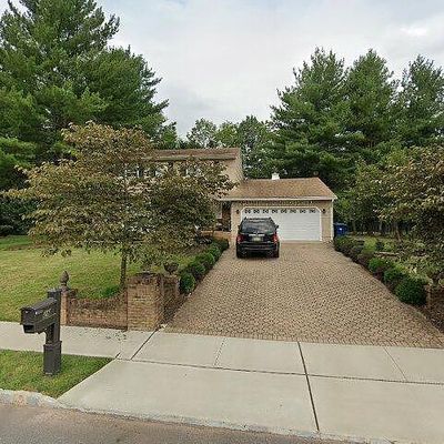 26 Overhill Dr, North Brunswick, NJ 08902