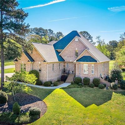 2600 Dog Leg Ln, Seneca, SC 29678