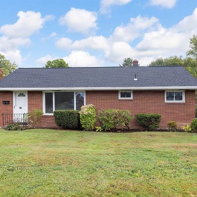 2608 Wolverine Ave, Erie, PA 16511