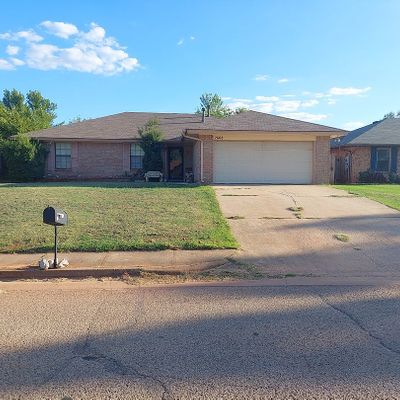 2608 Summerfield Dr, Edmond, OK 73012