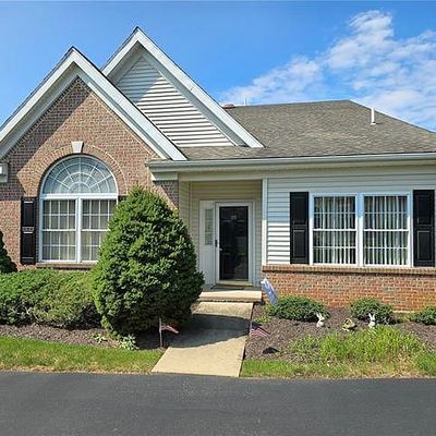 2619 Saddle Ln, Macungie, PA 18062