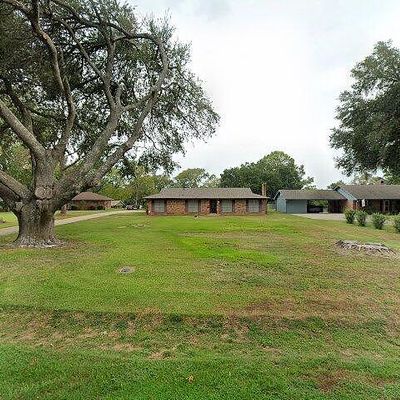 264 Vienna Bend Dr, Natchitoches, LA 71457