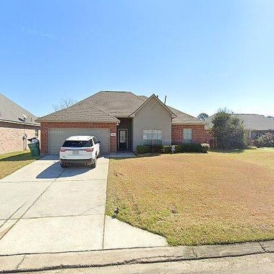 26426 Avoyelles Ave, Denham Springs, LA 70726