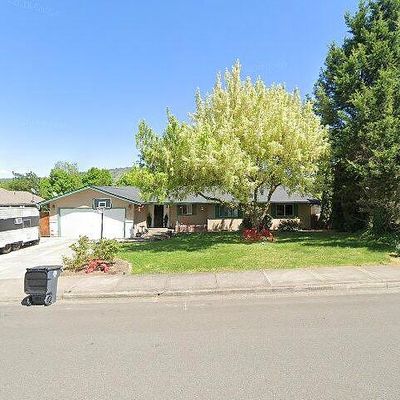 2660 Hawaiian Ave, Medford, OR 97504