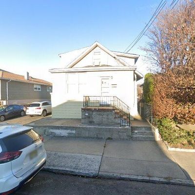 267 13 Th St, Palisades Park, NJ 07650