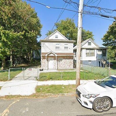 27 Benjamin Pl, Staten Island, NY 10303