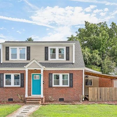 27 Hitchens Ln, Newport News, VA 23601