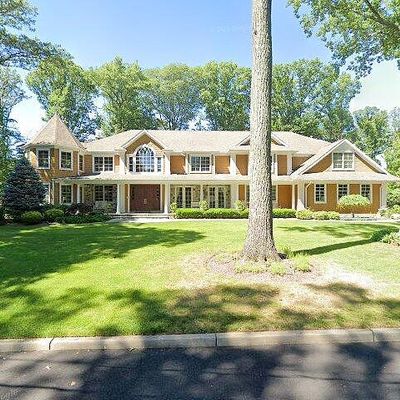 27 Sheppard Dr, Montvale, NJ 07645