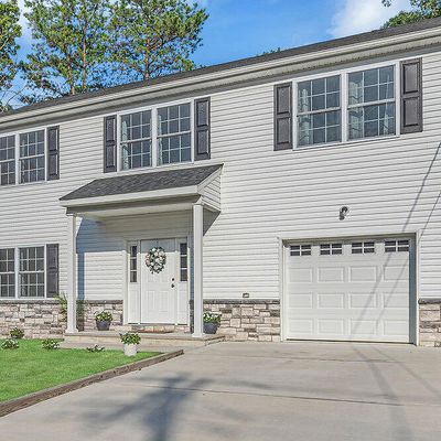 27 Sylvan Blvd, Howell, NJ 07731