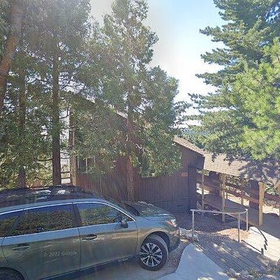 271 Chipmunk Dr, Twin Peaks, CA 92391