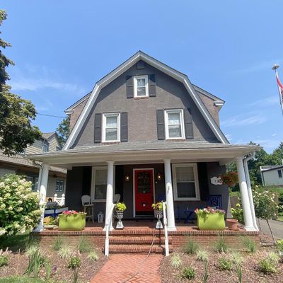 271 W Main St, Moorestown, NJ 08057