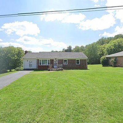 271 Stuart Ridge Rd, Martinsville, VA 24112