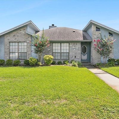 2725 15 Th St, Port Neches, TX 77651