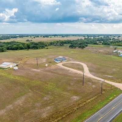 2733 E Fm 318, Yoakum, TX 77995