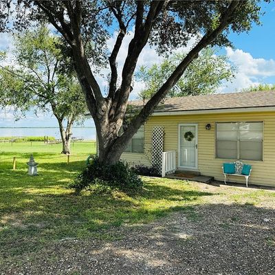 274 S Vista Dr, Sandia, TX 78383