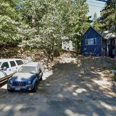 27464 Meadow Dr, Lake Arrowhead, CA 92352