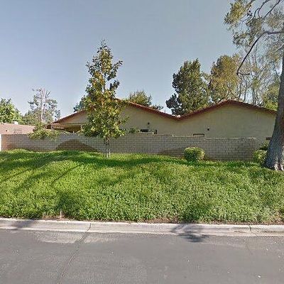 2757 Persimmon Pl, Riverside, CA 92506