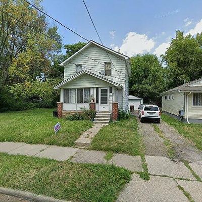 276 Hughes Ave, Pontiac, MI 48341