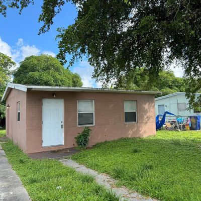 2443 Nw 4 Th Ct, Pompano Beach, FL 33069