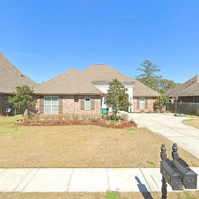 24879 Plantation Lake Dr, Denham Springs, LA 70726