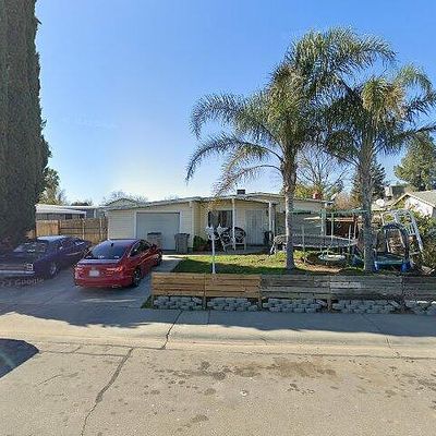 25 N Ashley Ave, Woodland, CA 95695