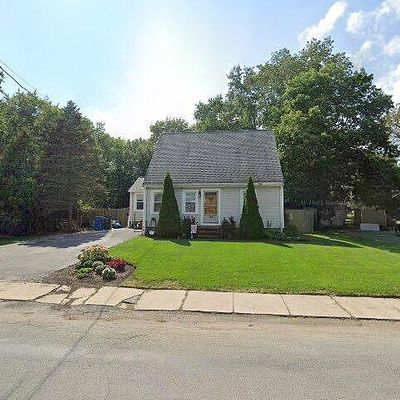 25 Winter St, Whitman, MA 02382