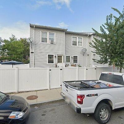 250 Congress Ave #4, Chelsea, MA 02150