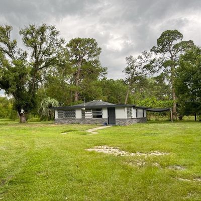 2516 Old New York Ave, Deland, FL 32720