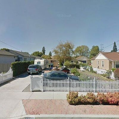 25201 Feijoa Ave, Lomita, CA 90717