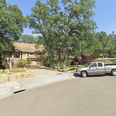 2521 Bartlett Ct, Ukiah, CA 95482