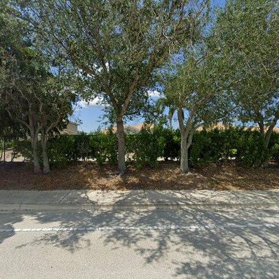 2526 Ashbury Cir, Cape Coral, FL 33991