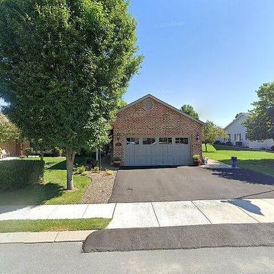 253 Justine Dr, Chambersburg, PA 17201