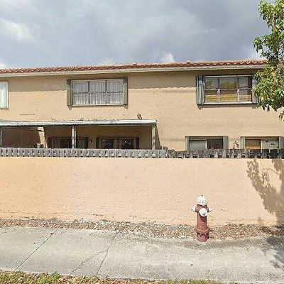 2530 W 60 Th Pl #103, Hialeah, FL 33016