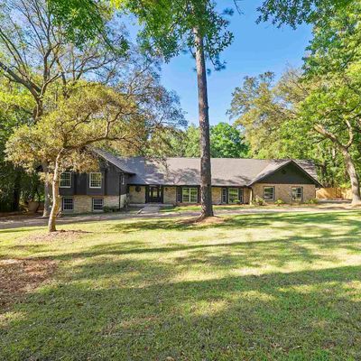 2534 Corral Dr, Cantonment, FL 32533