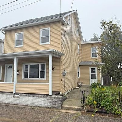 254 W Ludlow St, Summit Hill, PA 18250