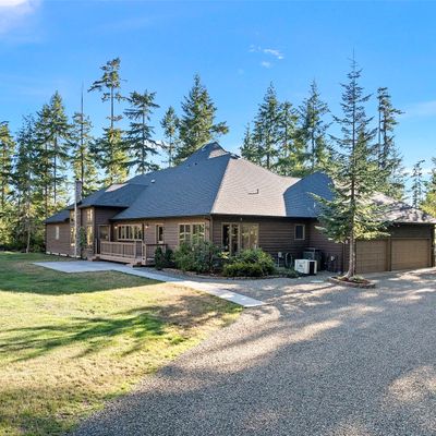 2542 Nellita Rd Nw, Seabeck, WA 98380