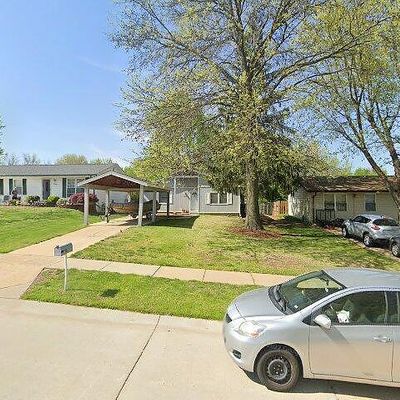 2545 Blue Heron Dr, Florissant, MO 63031