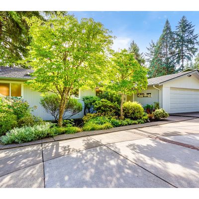 2555 Birch Ln, Eugene, OR 97403